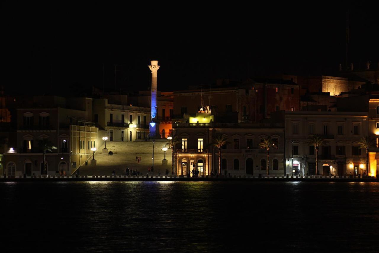 Palazzo Pinto B&B Бриндизи Экстерьер фото